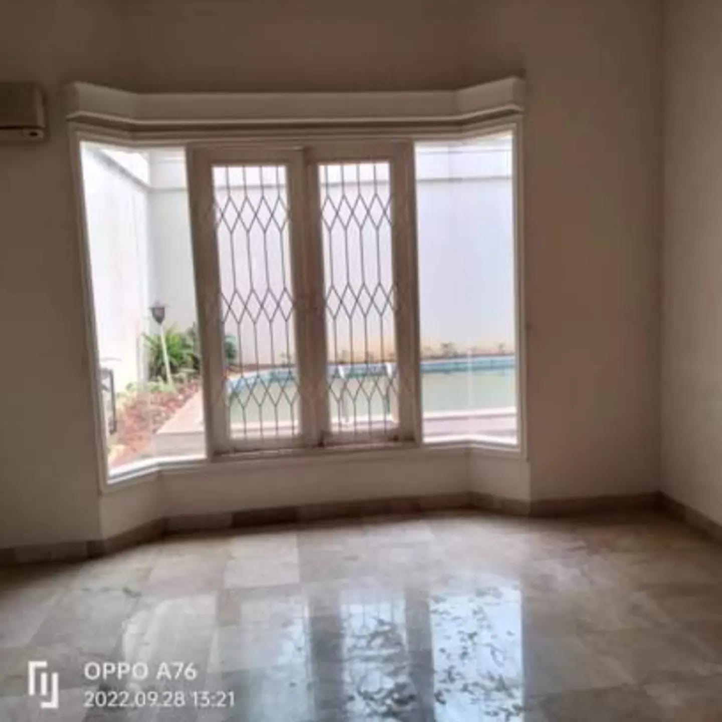 Dijual rumah sultan mewah termegah komplek modern Di Lebak Bulus