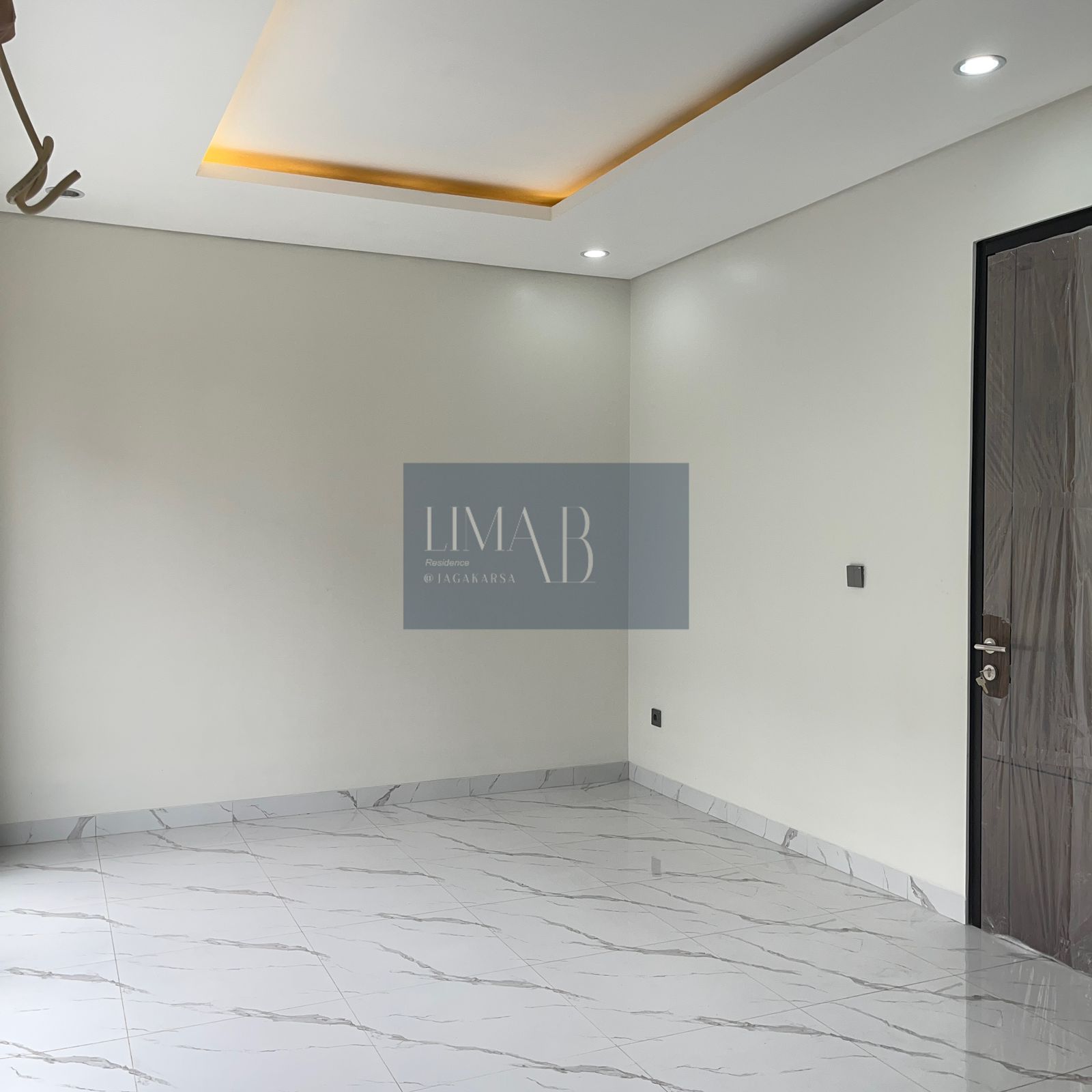 Dijual rumah baru modern minimalis hook furnished di Jagakarsa