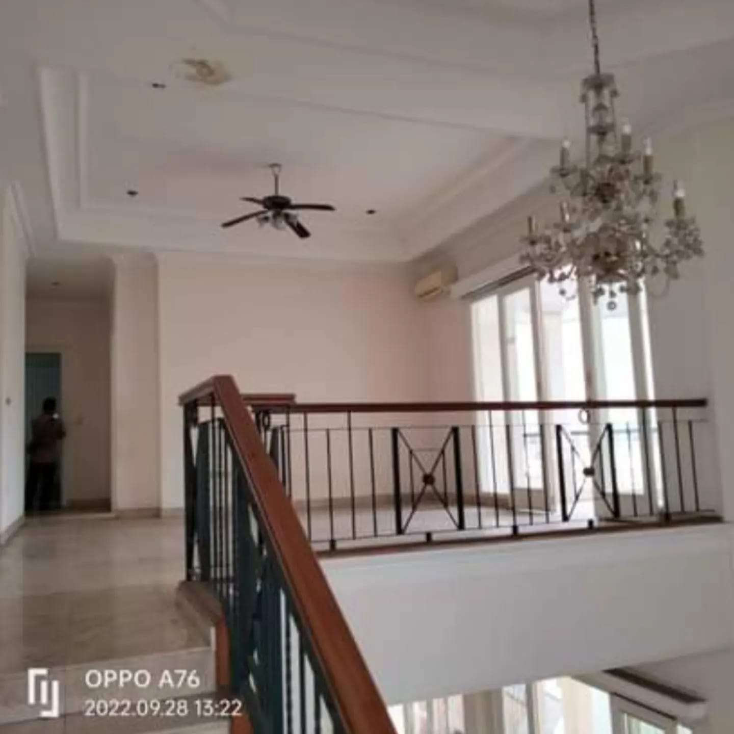 Dijual rumah sultan mewah termegah komplek modern Di Lebak Bulus