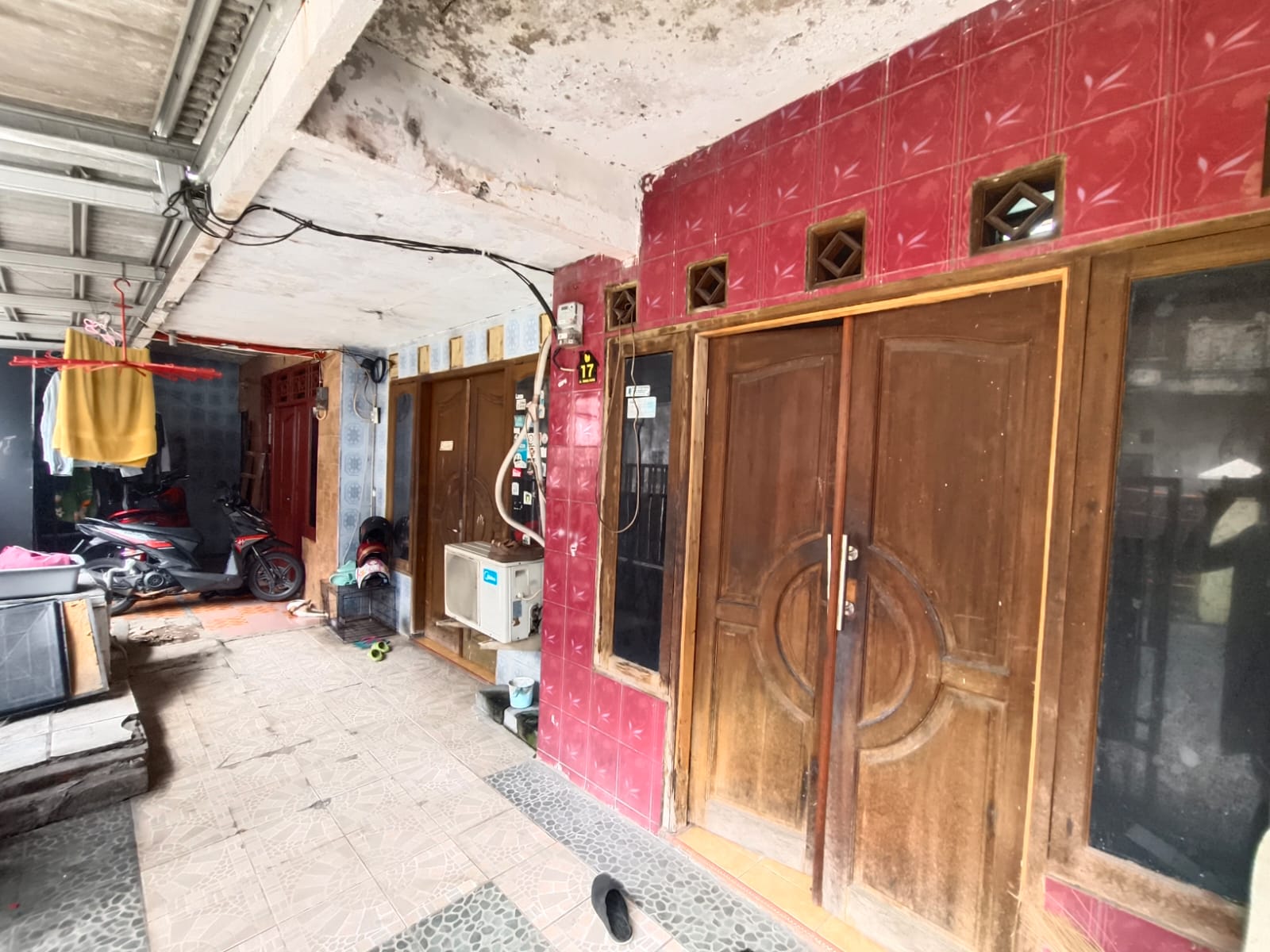 Dijual rumah dan kontrakan di Duren Sawit, Jakarta Timur