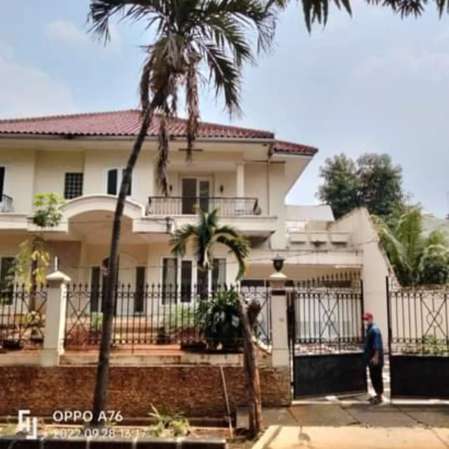 Dijual rumah sultan mewah termegah komplek modern Di Lebak Bulus