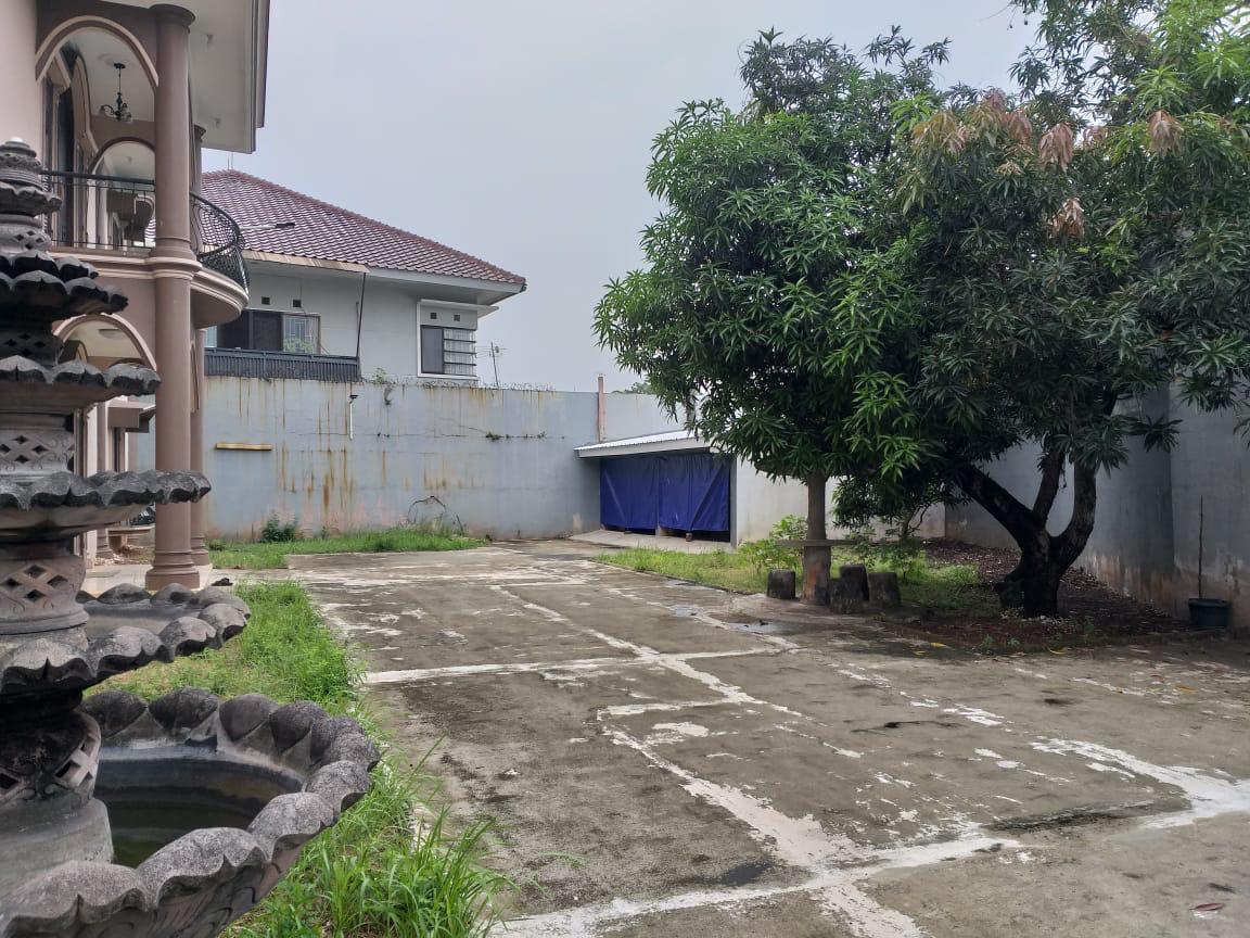 Dijual rumah mewah di area Kayu Manis, Utan Kayu Selatan
