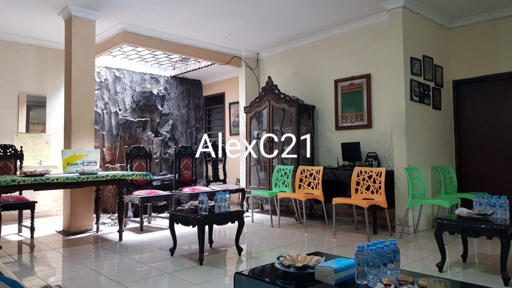 Dijual Aset Rumah Luas + kost Lokasi Premium di Cilandak Barat