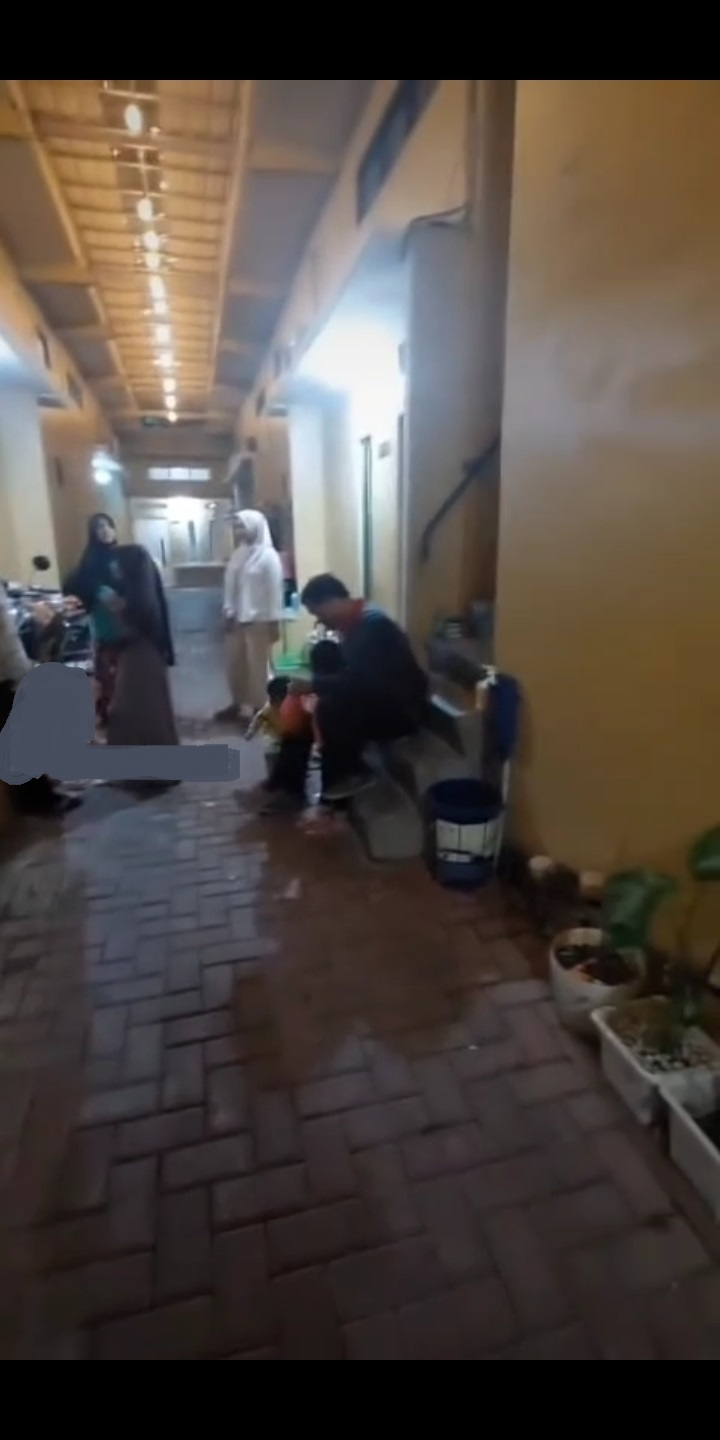 Dijual rumah kost dan kontrakan di Tegal Alur,  Kalideres