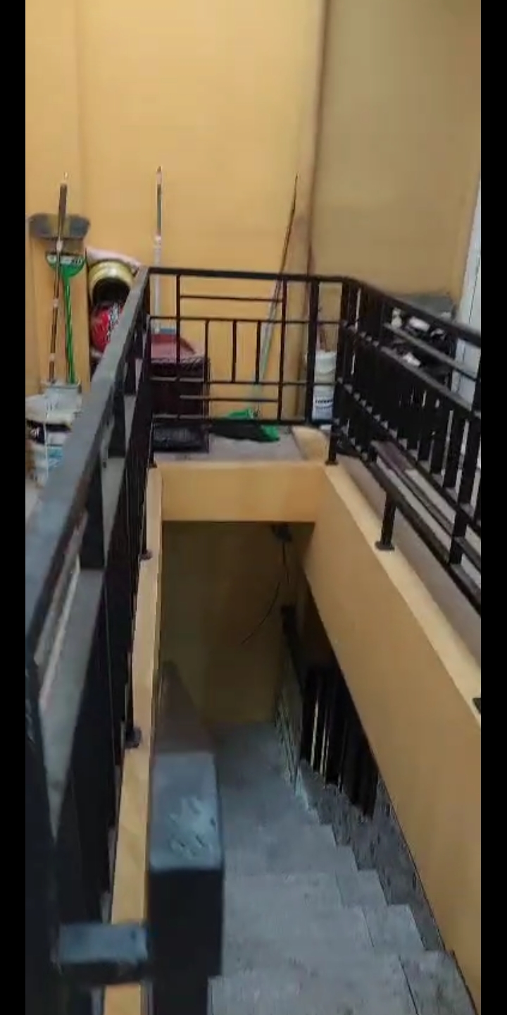 Dijual rumah kost dan kontrakan di Tegal Alur,  Kalideres