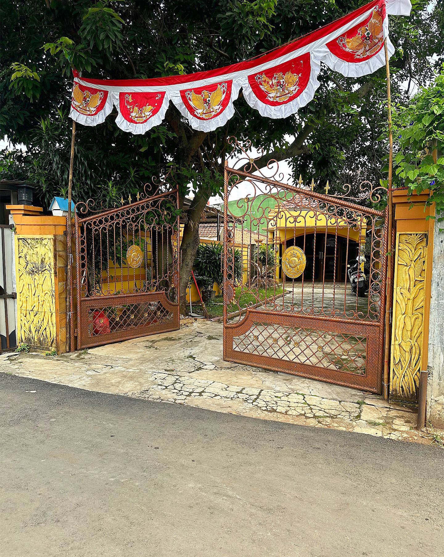 Rumah dijual lingkungan asri Cimanggis Depok take all