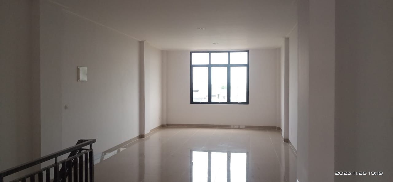 Dijual ruko Sedayu City Boulevard Raya 2 muka Cakung