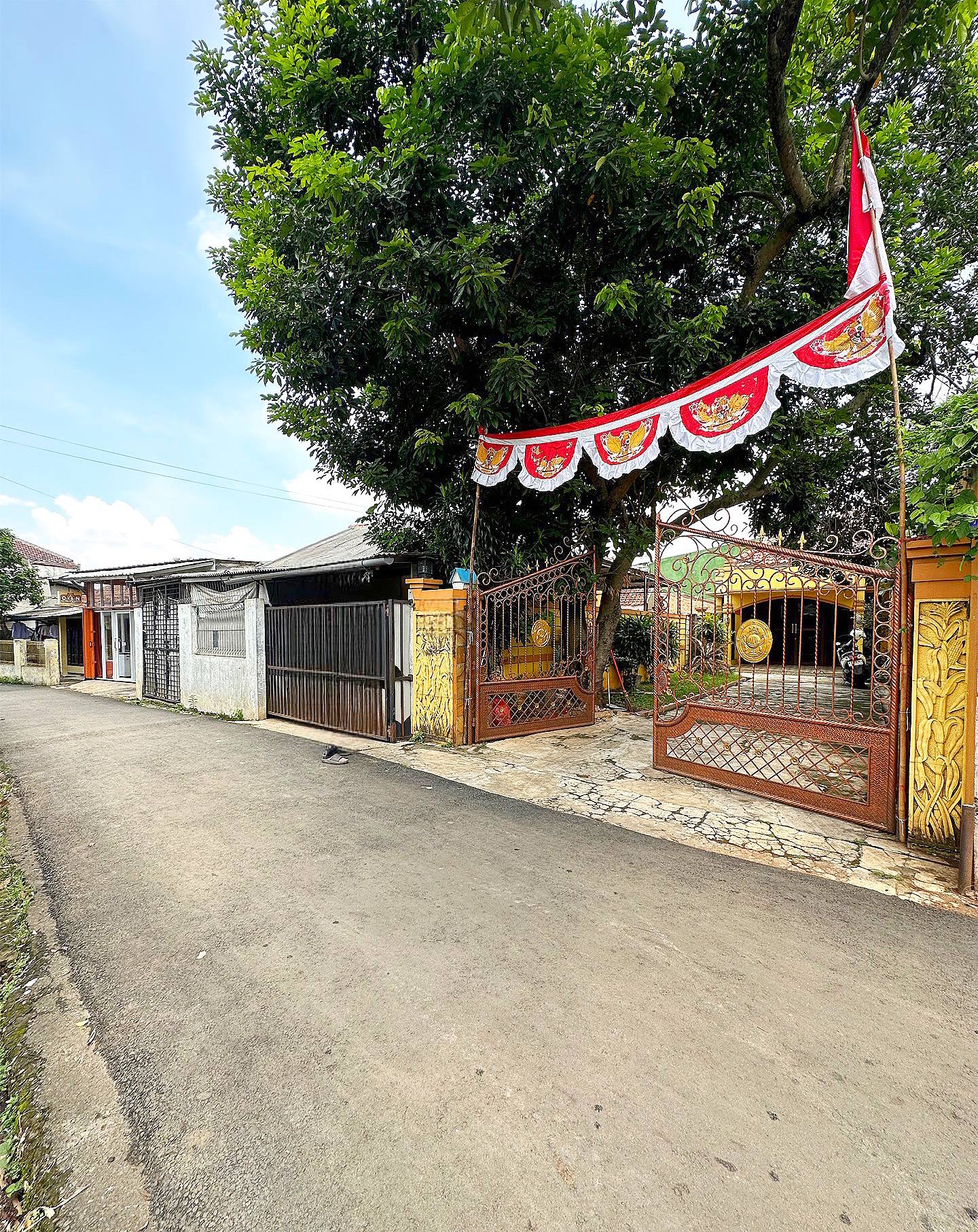 Rumah dijual lingkungan asri Cimanggis Depok take all
