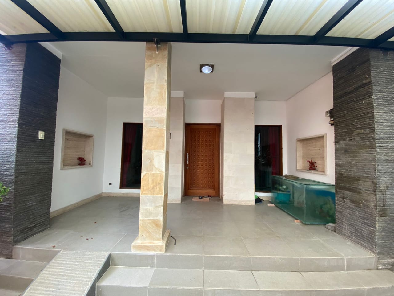 Dijual Rumah 2½lantai strategis Di Cilandak Timur, Jaksel.