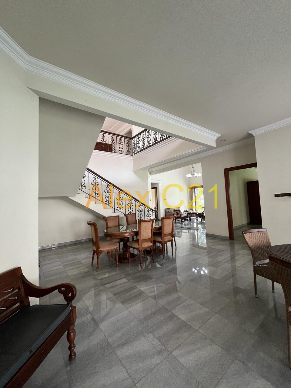 Dijual Rumah Mewah + Swimming pool di Ampera, Cilandak Timur