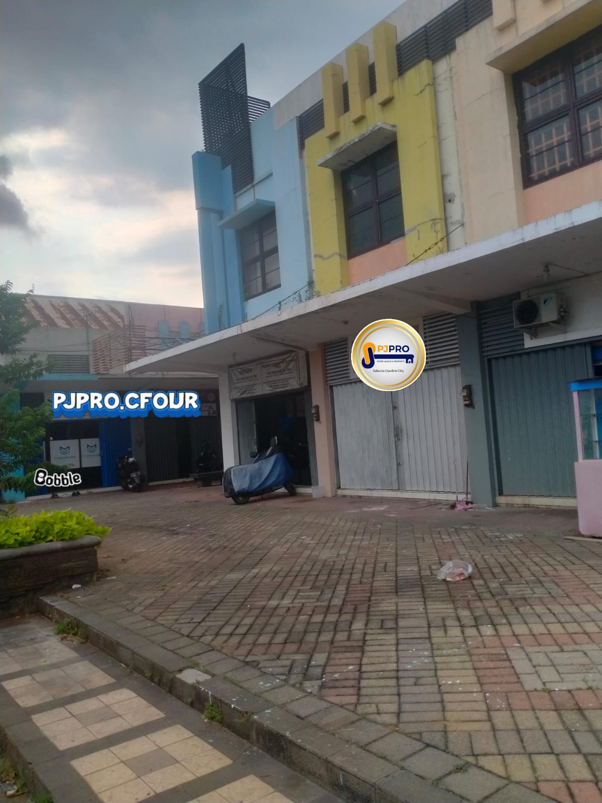Dijual/Disewa Ruko 1unit dengan Lokasi Terdepan di Harapan Indah