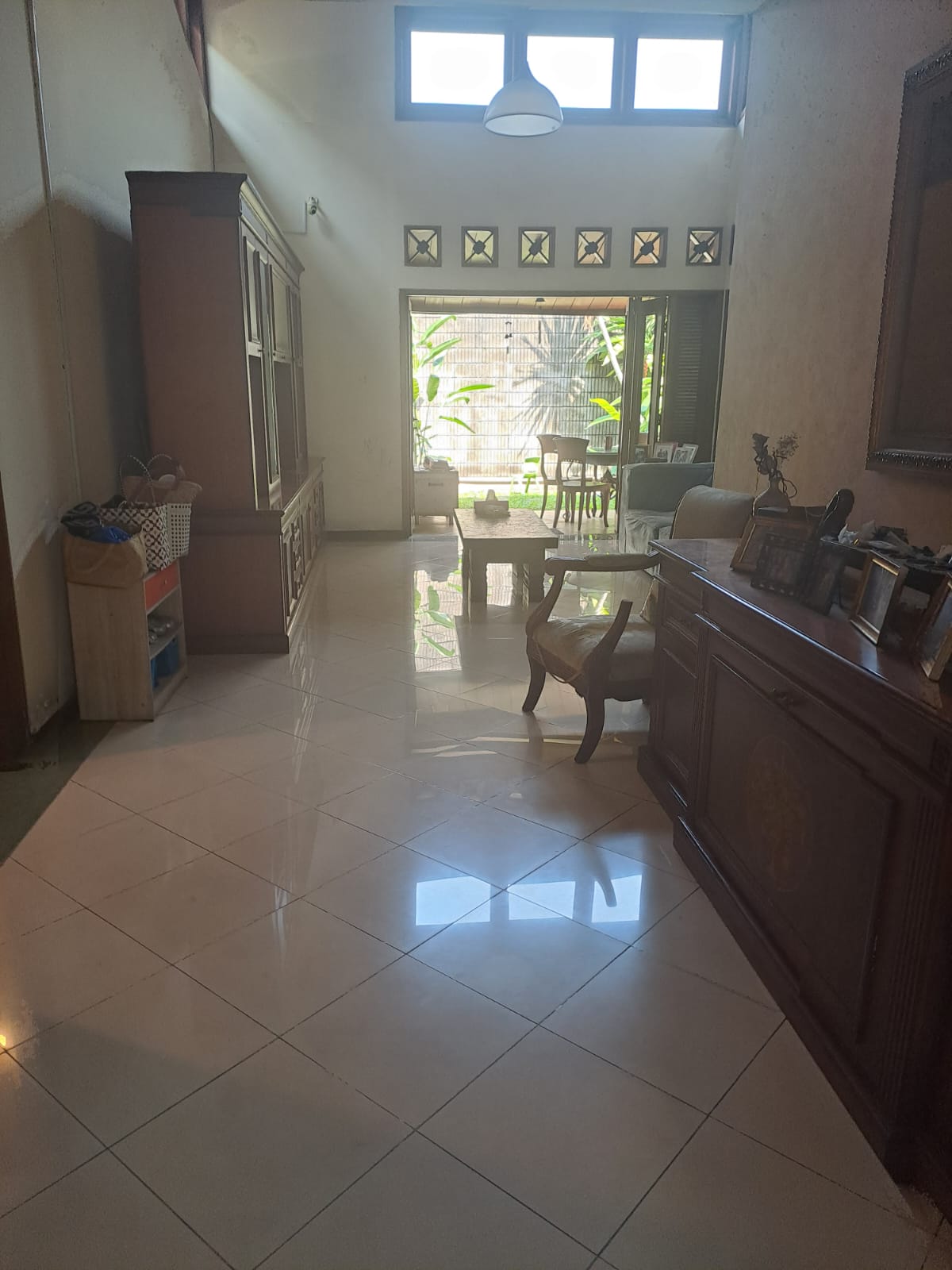 Rumah di lebak bulus dekat stasiun mrt