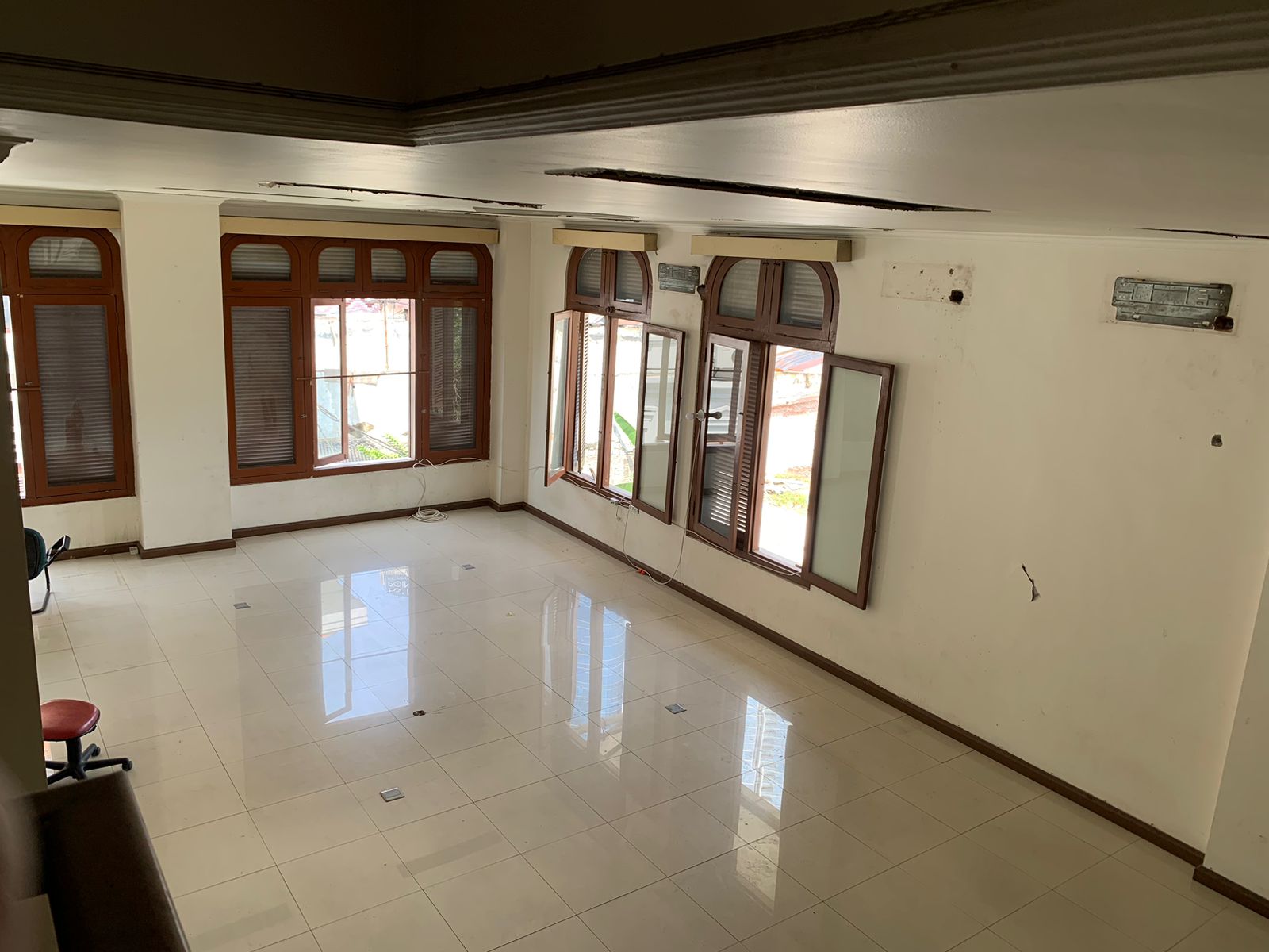 Dijual Tanah dan Gedung Jl. Tunjungan, Kel. Genteng, Surabaya
