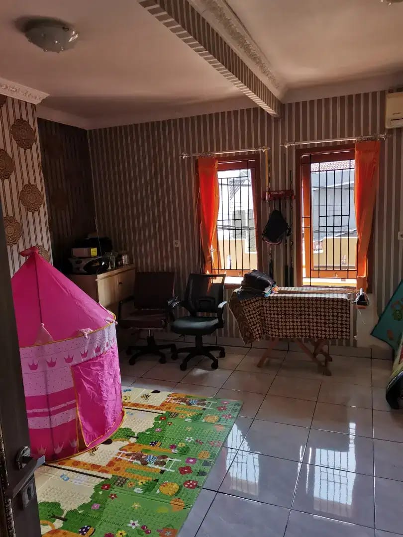 Dijual rumah hoek di komplek walikota Sukapura, Cilincing