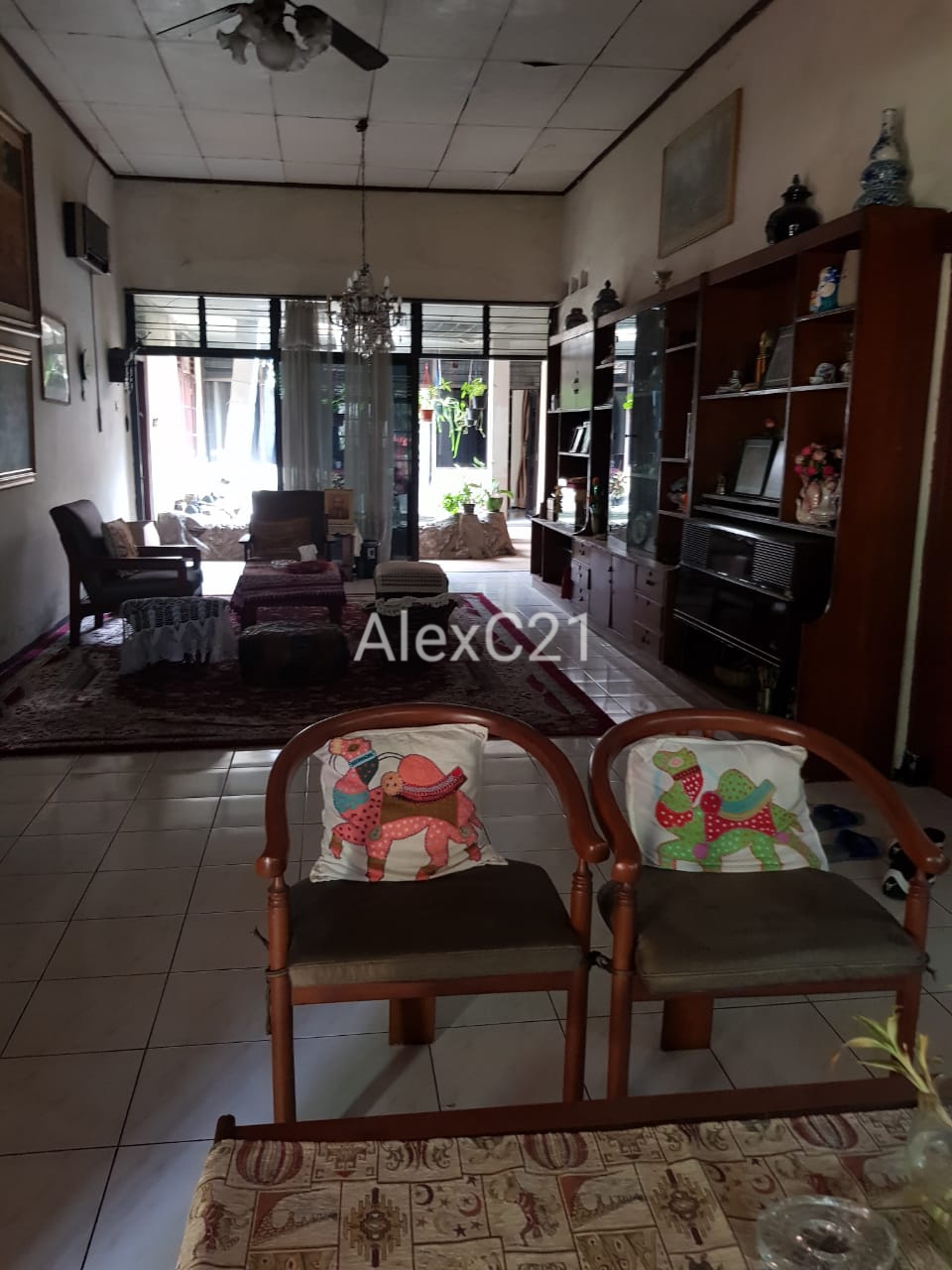 Dijual Rumah Strategis di Bendungan Hilir, Tanah Abang, Jakarta