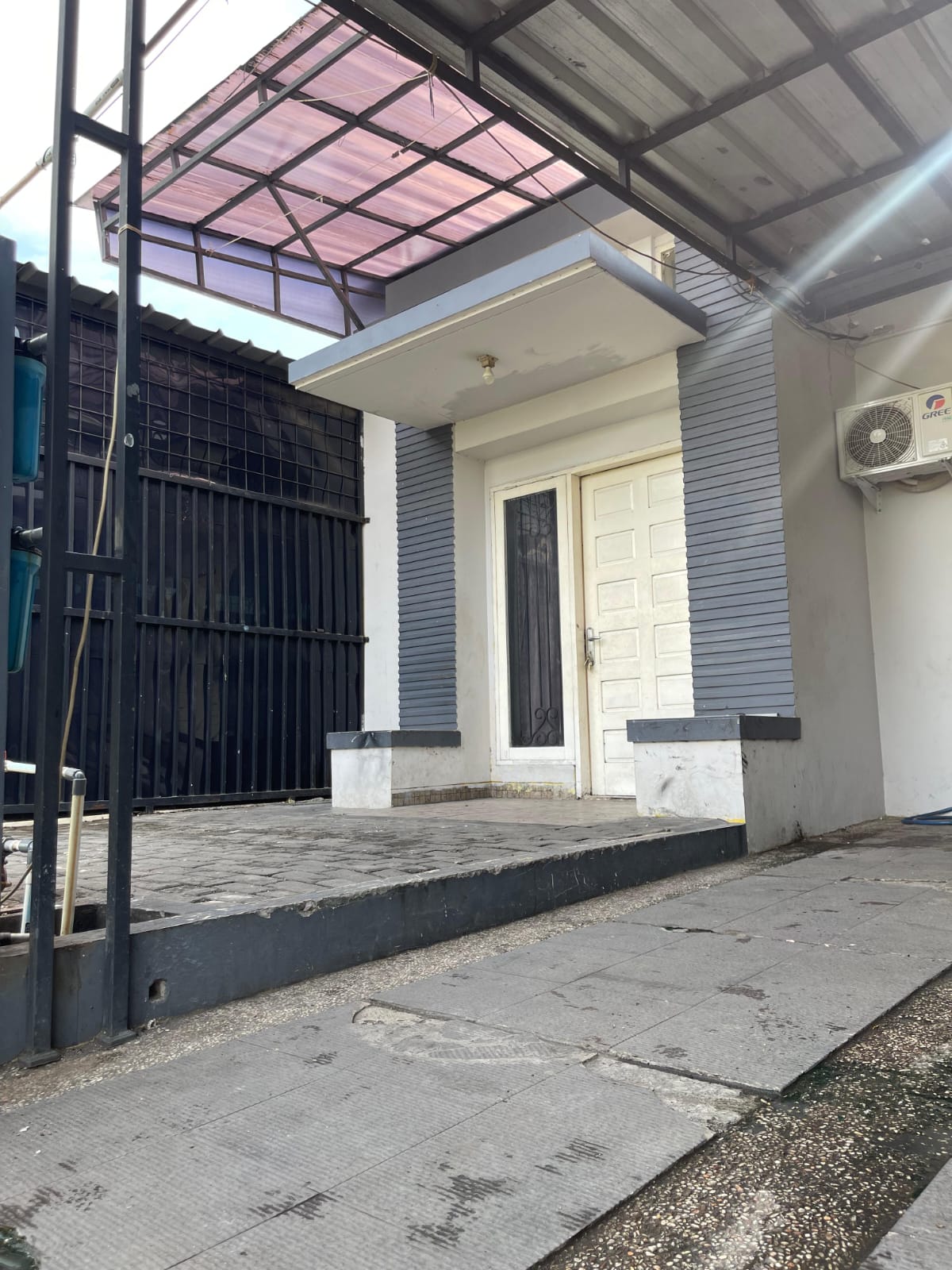Dijual rumah bagus minimalis di Harapan Indah Cluster Ifolia