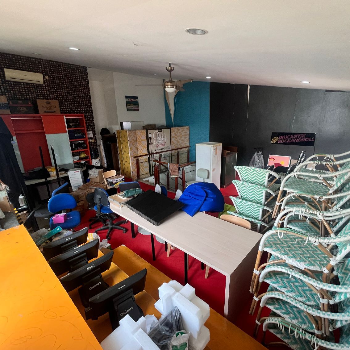 Dijual gedung komersil 3 lantai di Cipete Utara, Kebayoran Baru