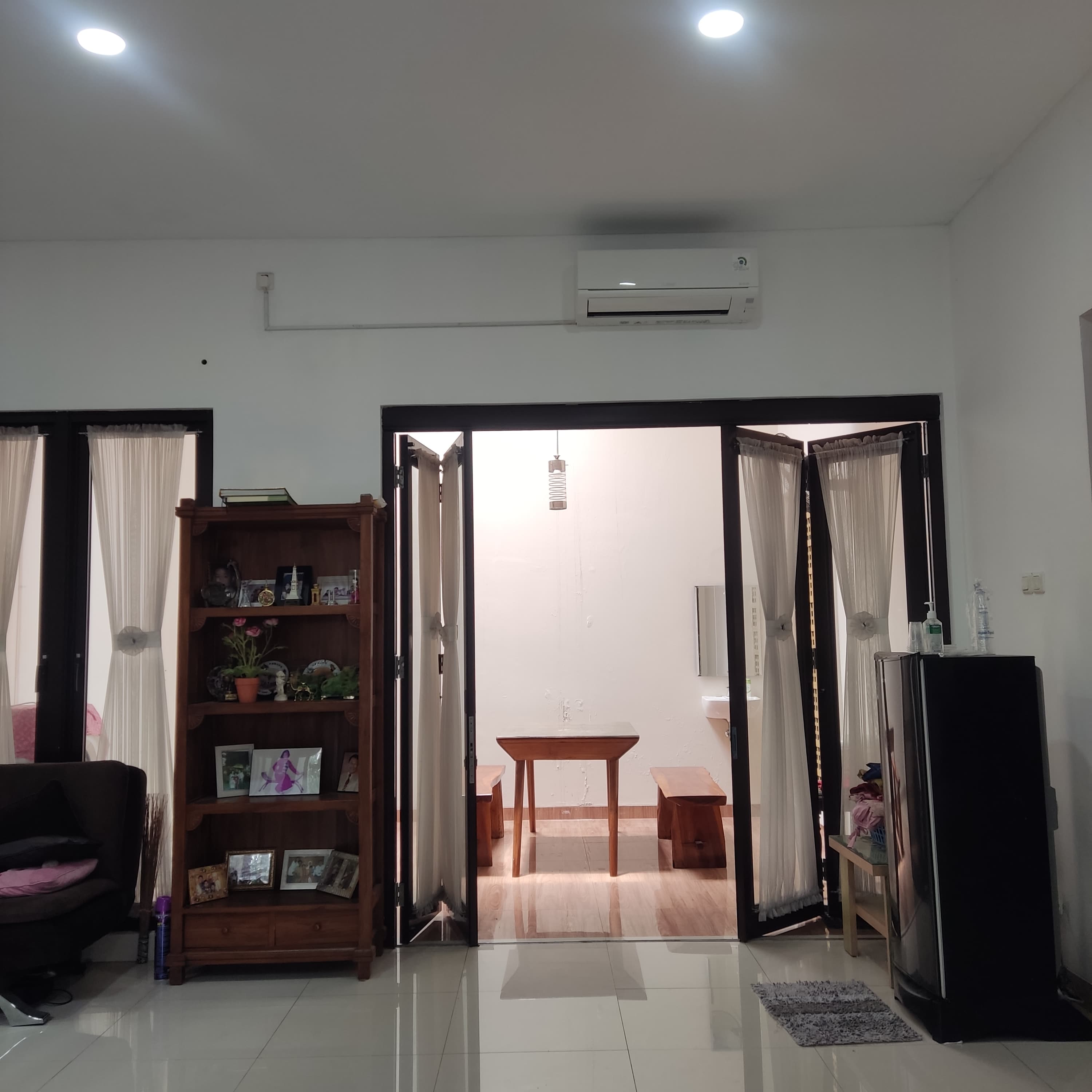 Dijual rumah posisi hook di Harapan Indah Cluster Asera