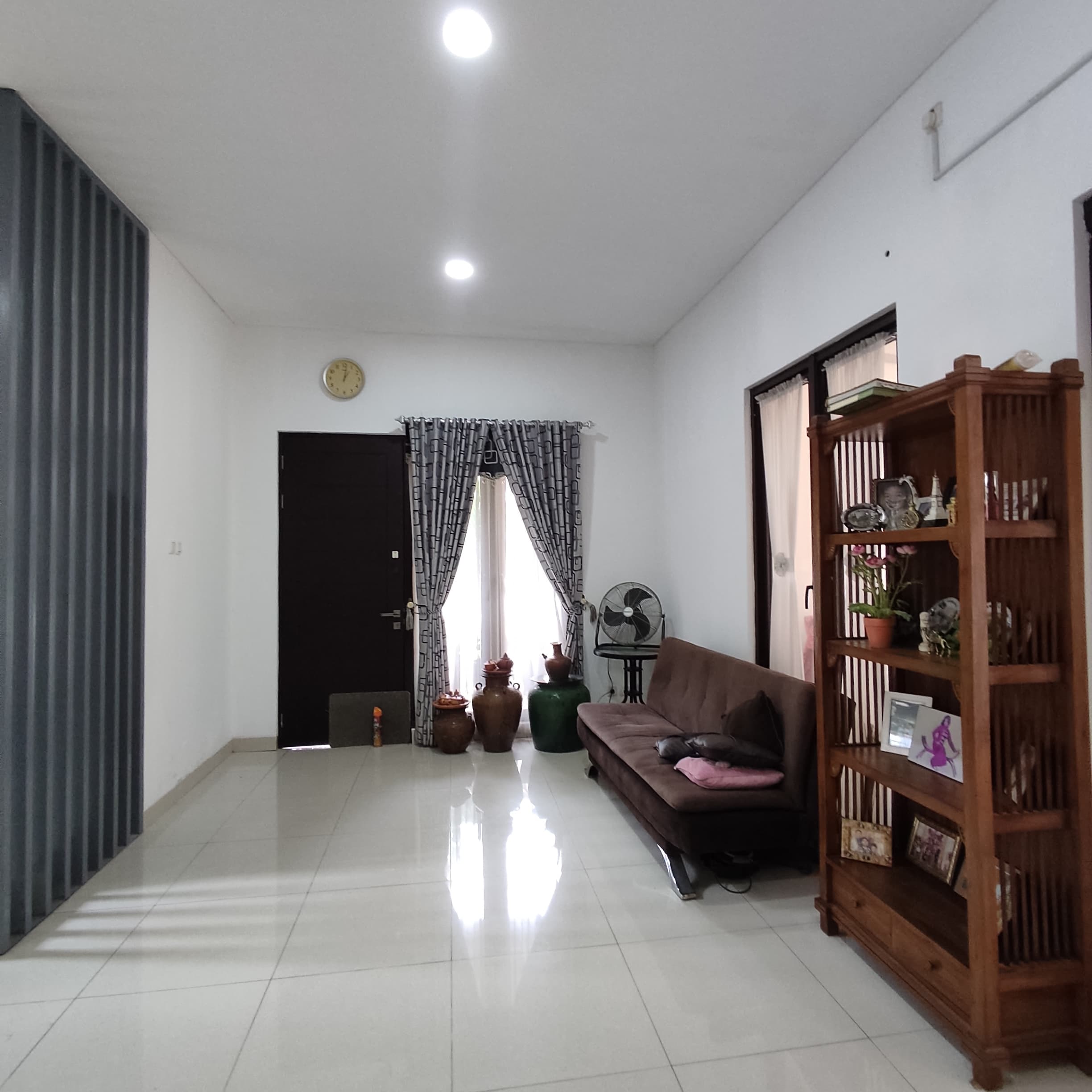 Dijual rumah posisi hook di Harapan Indah Cluster Asera