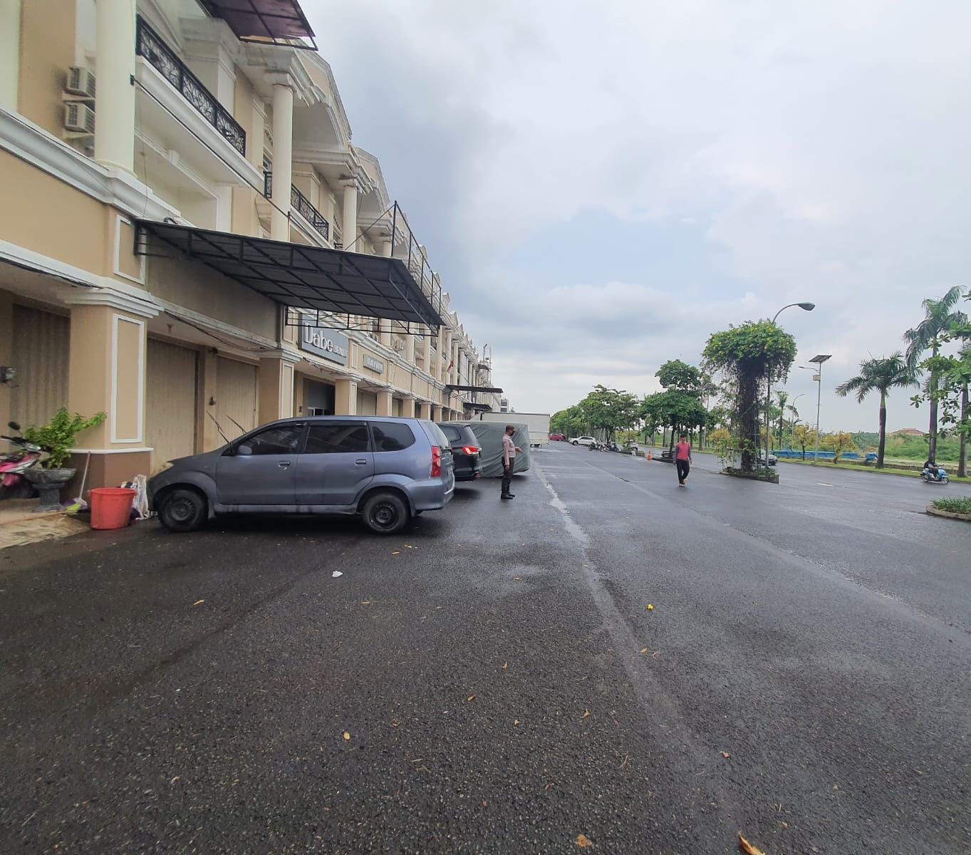 Dijual ruko Sentra Niaga Harapan Indah siap pakai