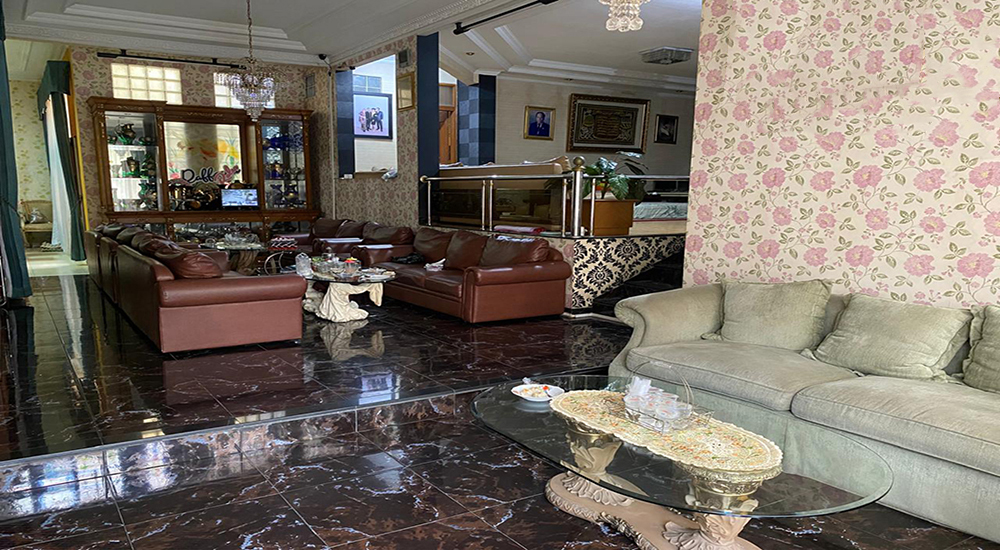 Rumah Full Furnish & Kantor Dgn Fasilitas Gym Berikut Peralatan