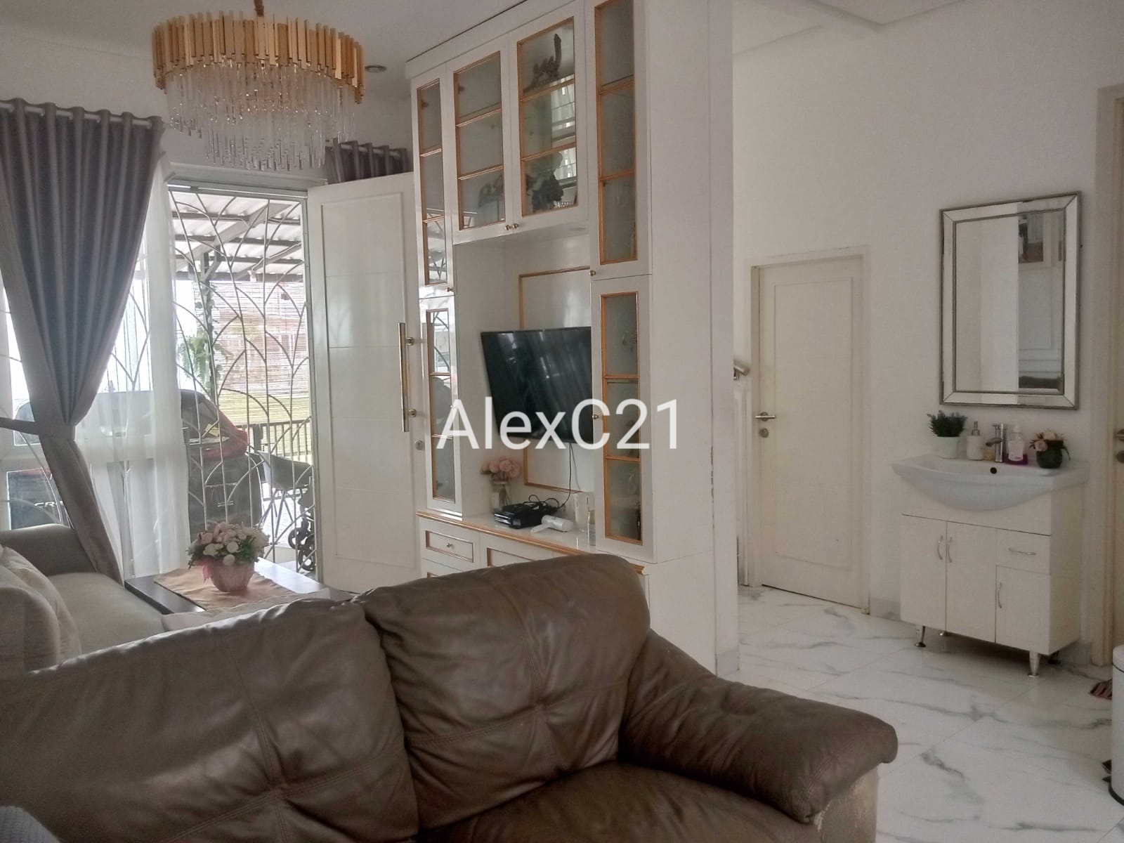 Dijual Rumah Cluster Cantik di Serua Indah, Ciputat, Tangerang