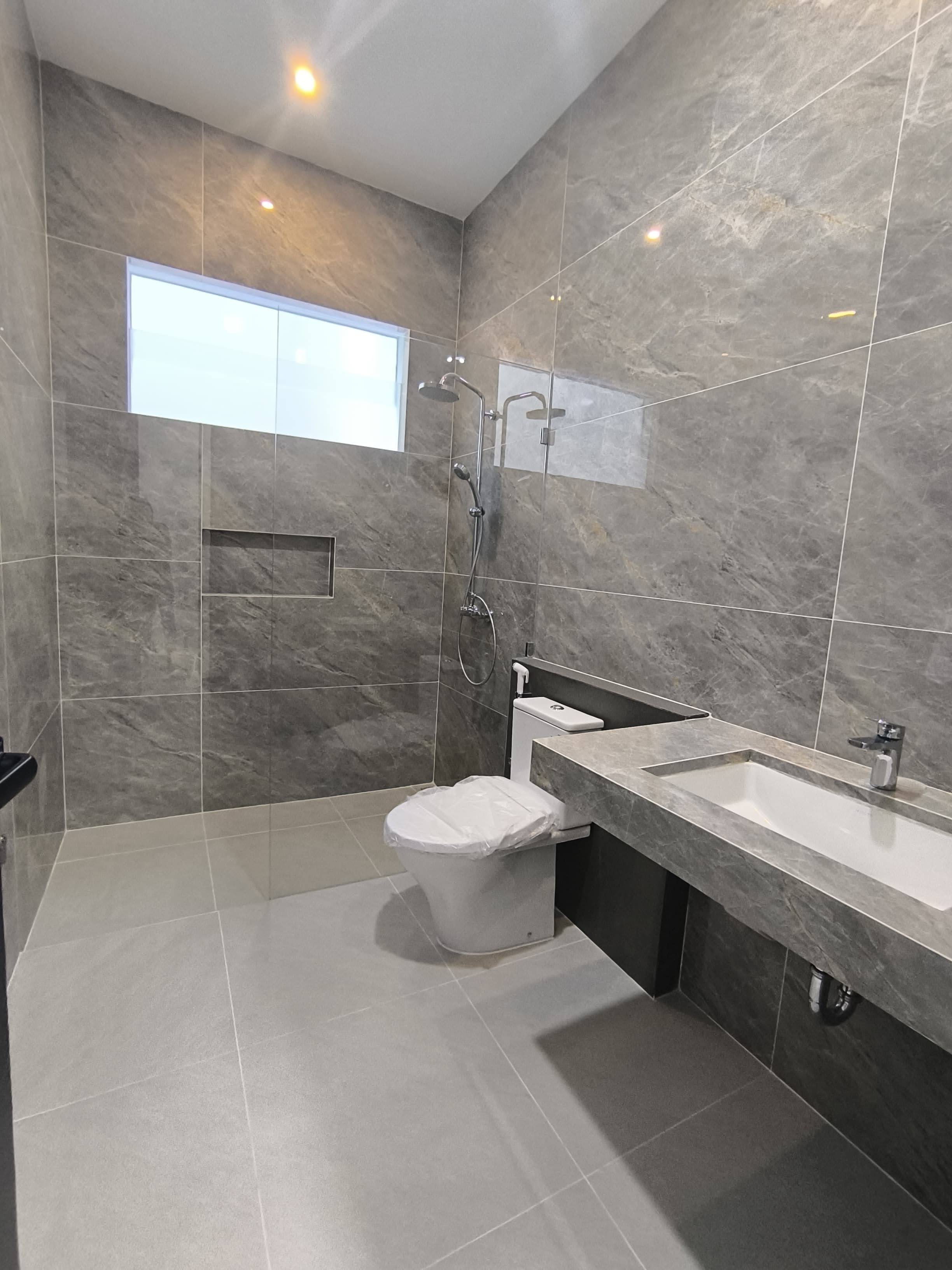 Rumah New Gress Modern WATERFRONT CBD Citraland, dekat UC