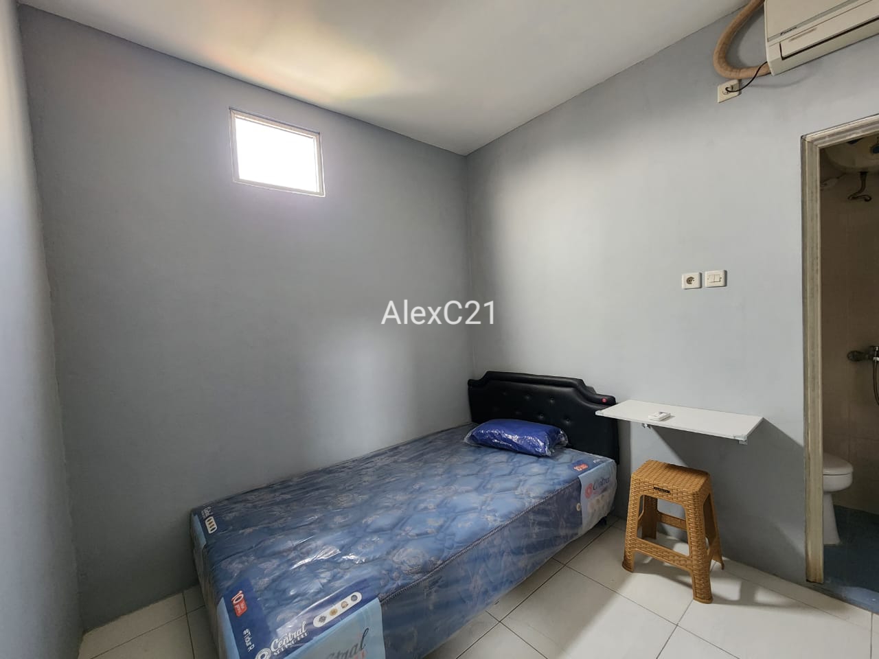 Dijual 2 unit rumah kos baru gandeng di Tanjung Turen