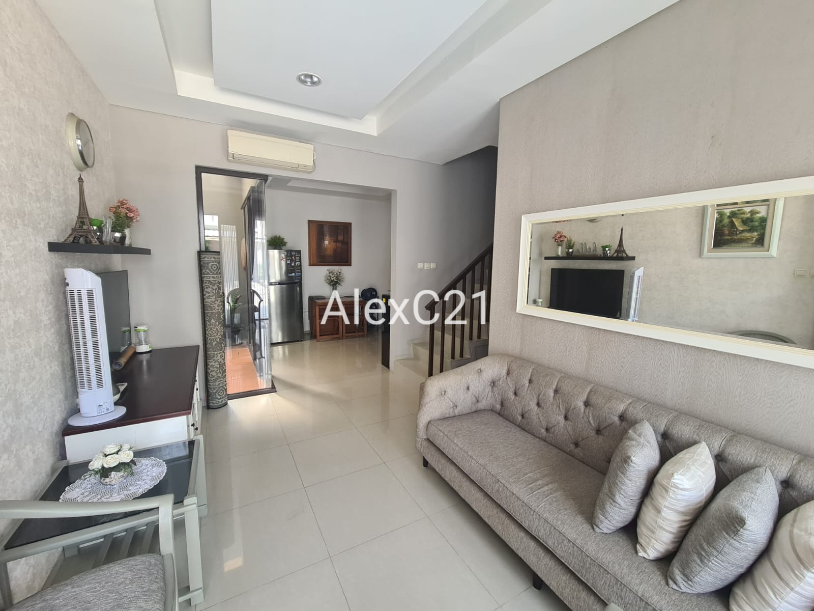 Dijual Rumah Cluster Semifurnished di Golden City, Teluk Pucung