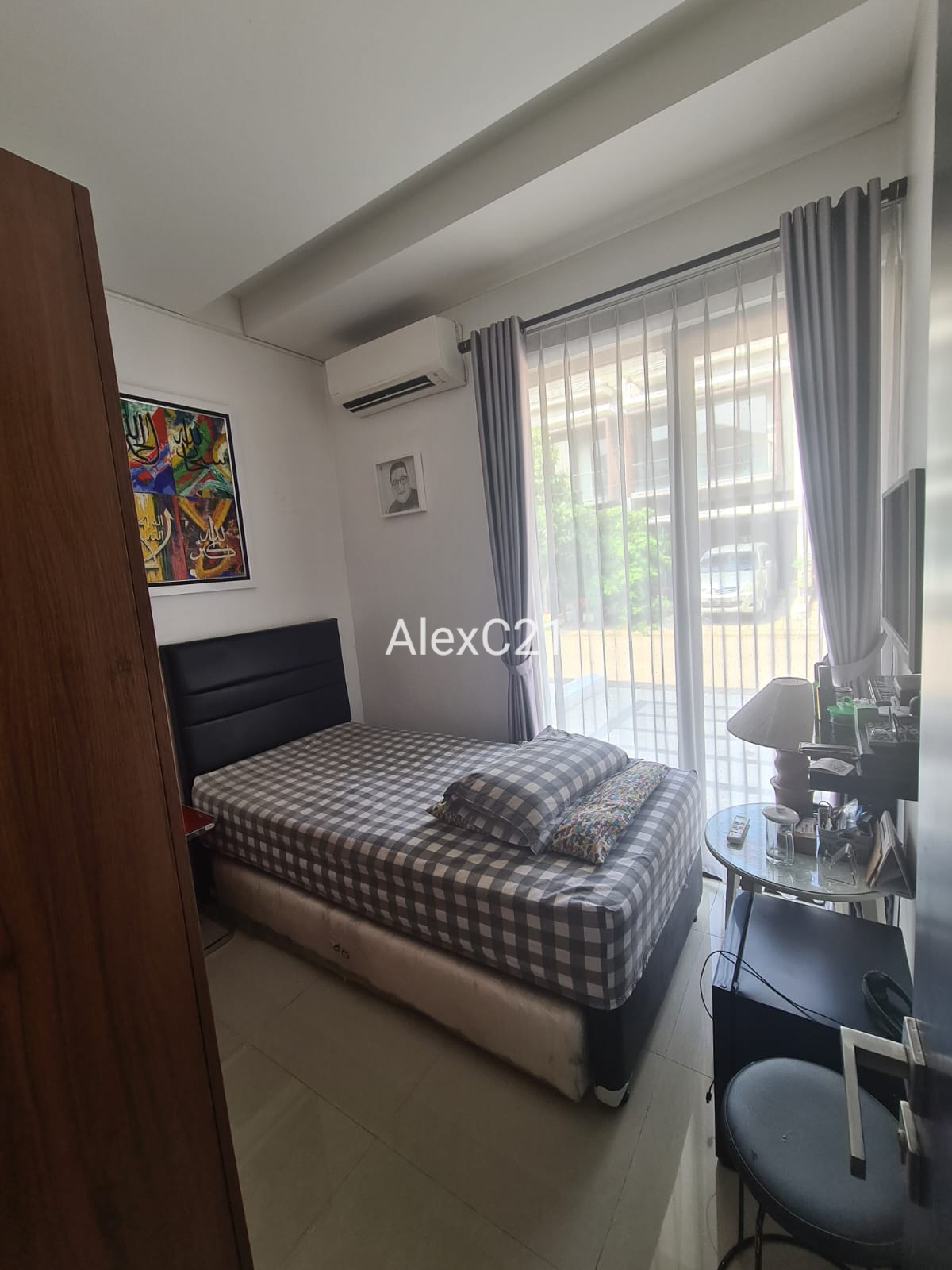 Dijual Rumah Cluster Semifurnished di Golden City, Teluk Pucung