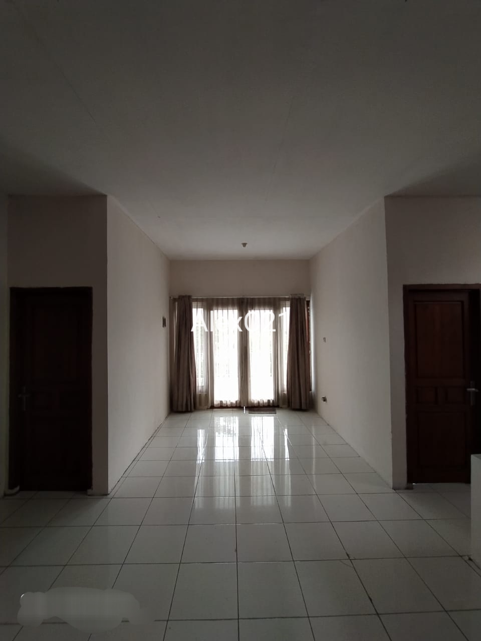 Dijual Rumah Hook komplek 2 Lantai Bonus Kos 8 Pintu di Bekasi