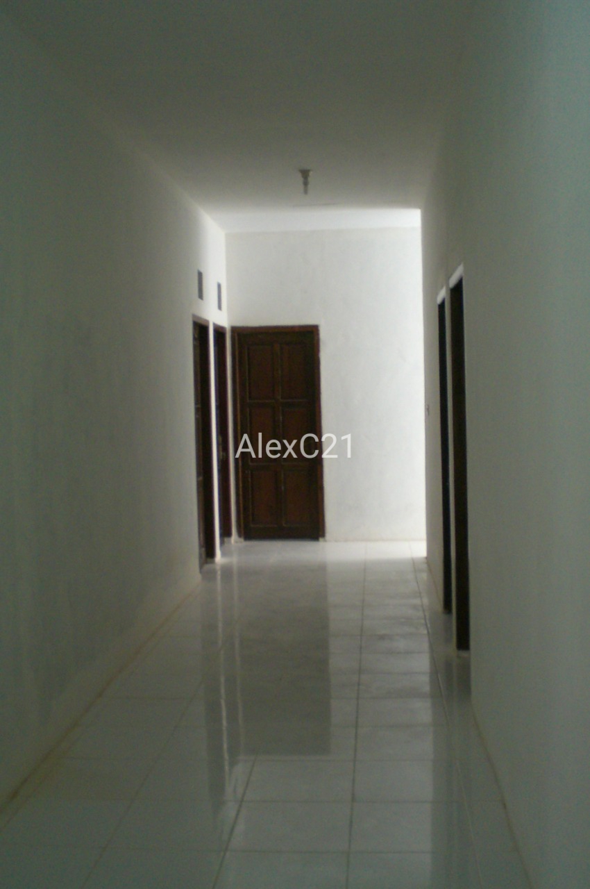 Dijual Rumah Hook komplek 2 Lantai Bonus Kos 8 Pintu di Bekasi