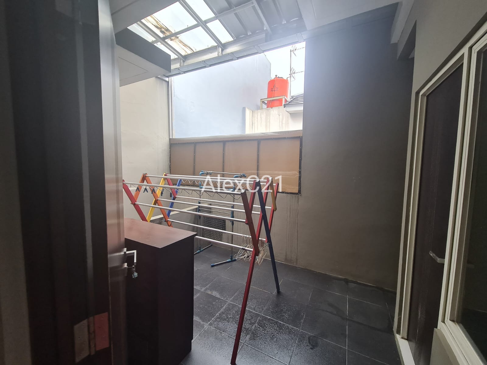 Dijual Rumah Cluster Semifurnished di Golden City, Teluk Pucung