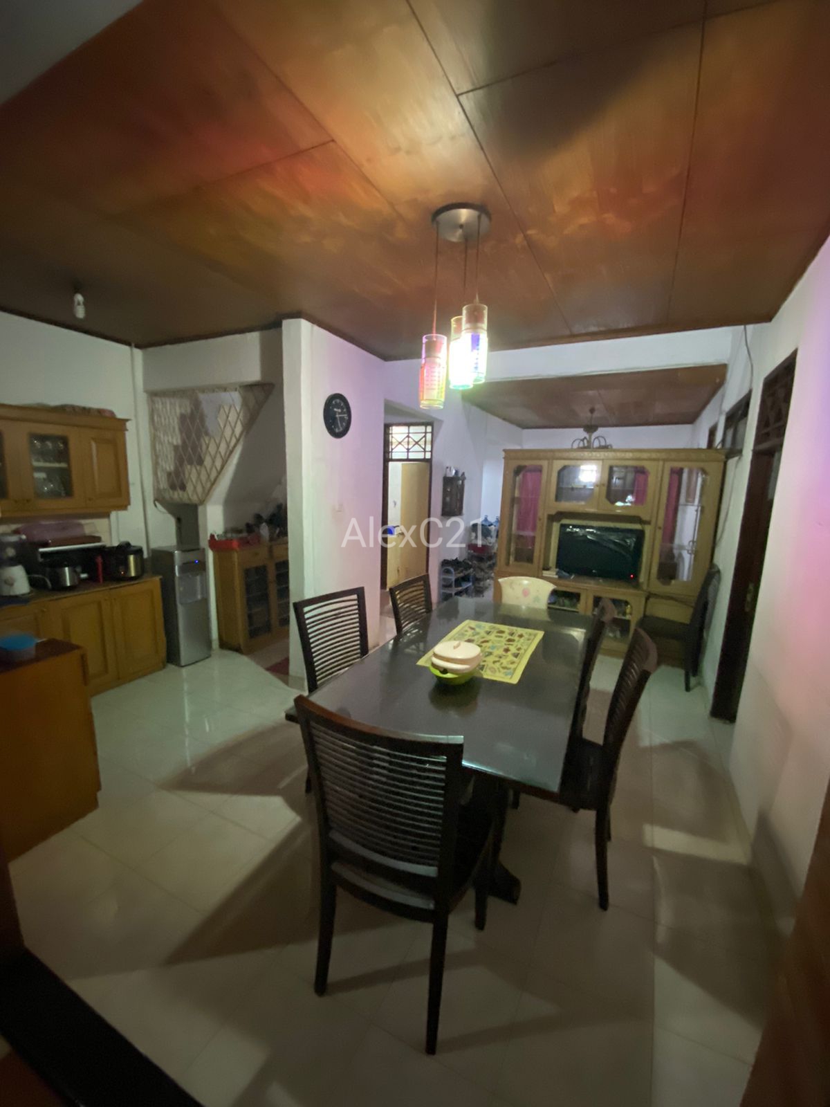 Dijual Rumah hook di jalan utama di Pamulang Villa,  Pd. Benda