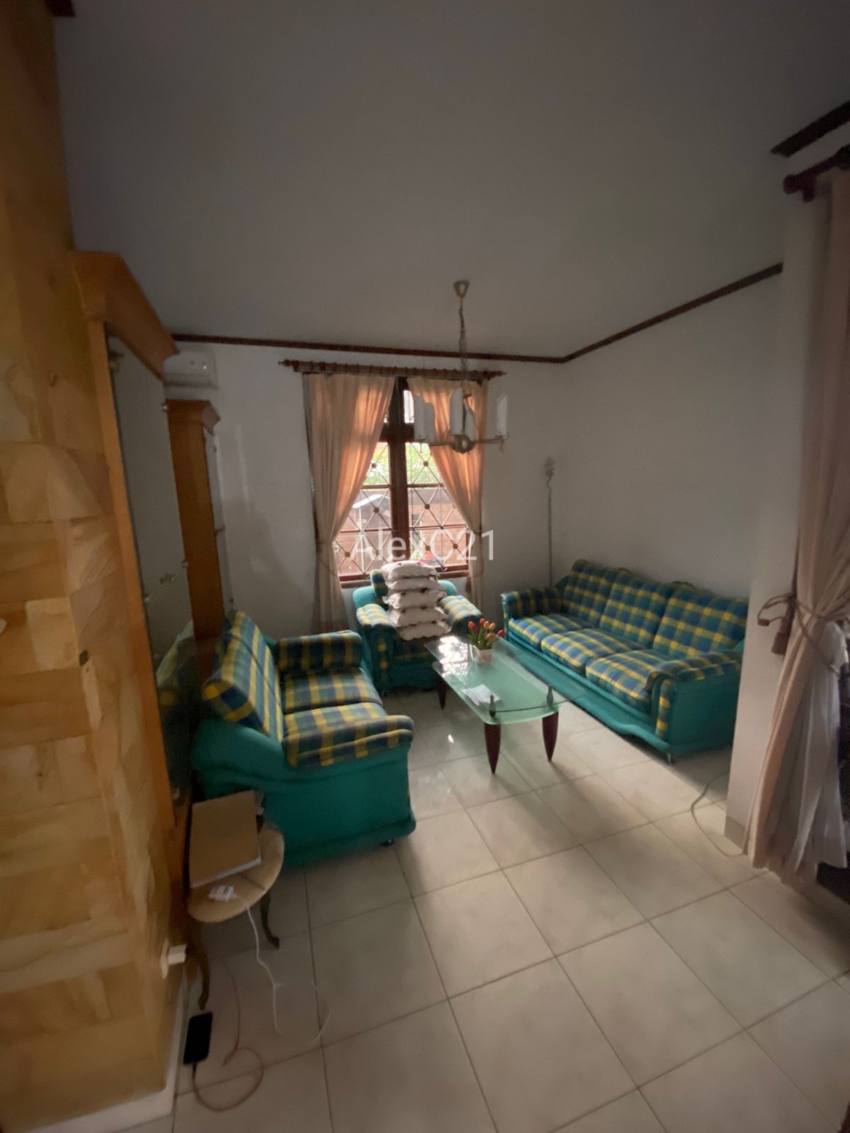 Dijual Rumah hook di jalan utama di Pamulang Villa,  Pd. Benda