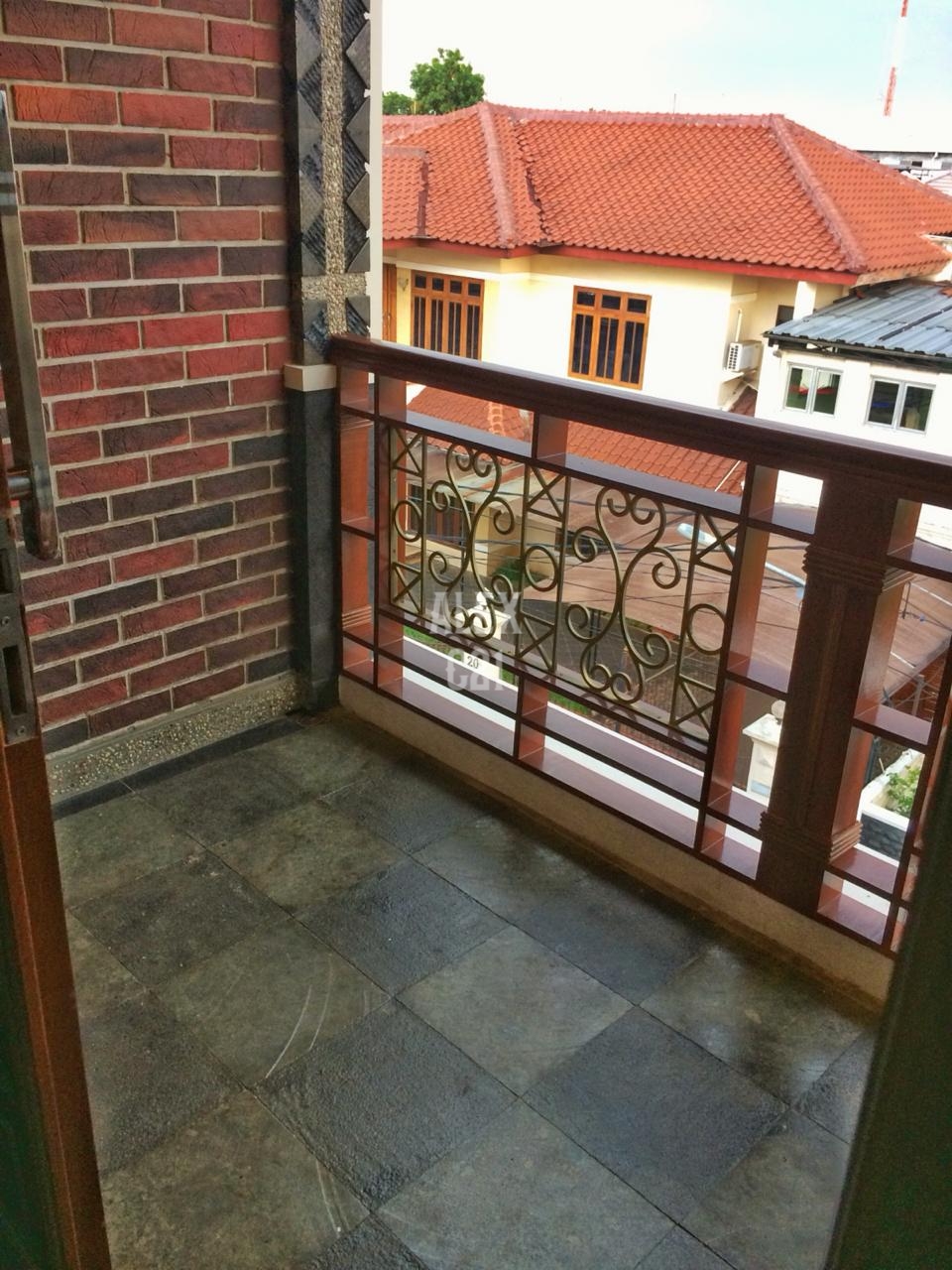 Dijual Town house Siap huni Pejaten Barat, Pasar Minggu, Jakarta