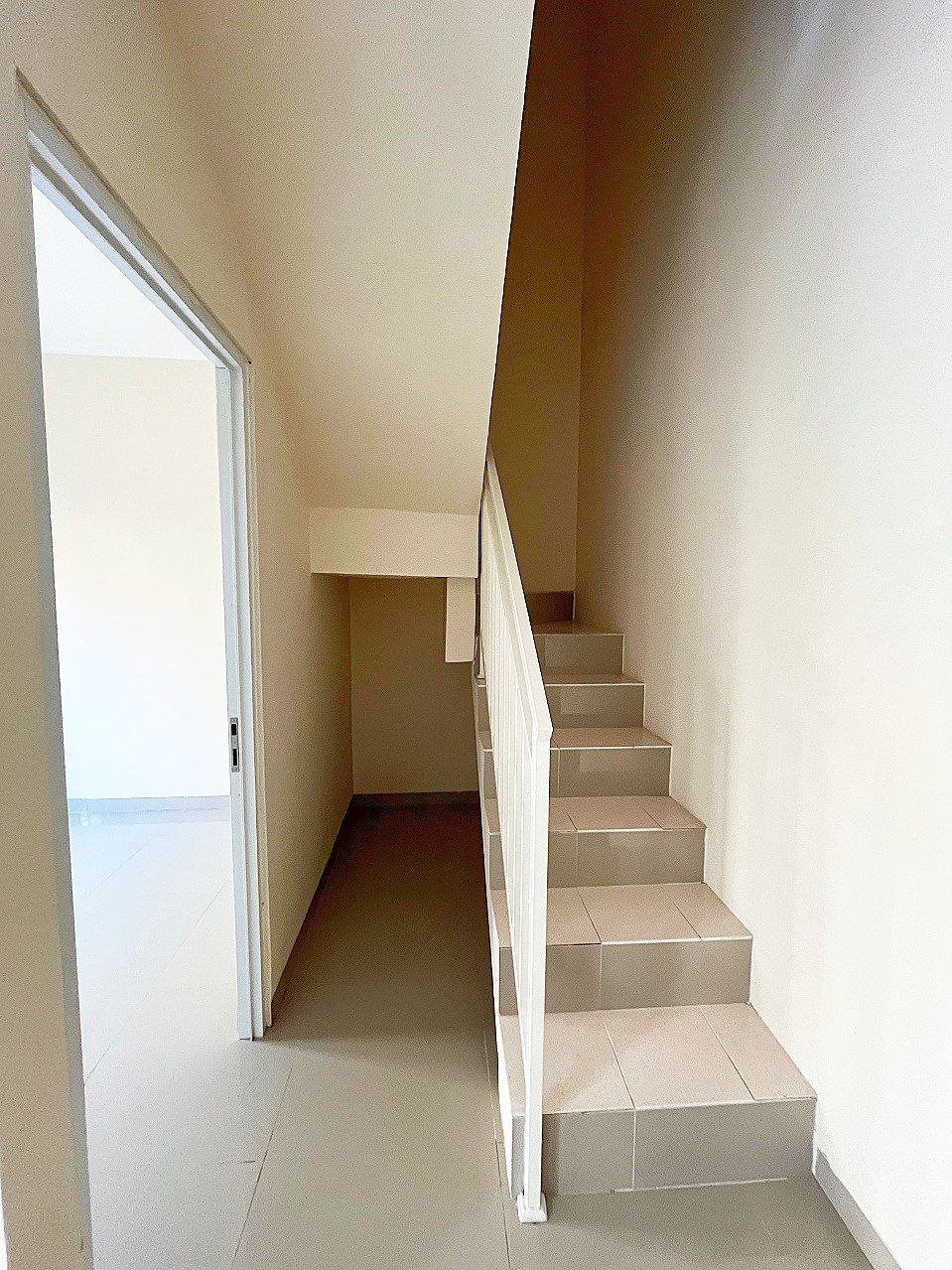 Rumah 2lantai 3kamar di Cililitan Kramat Jati Jakarta Timur