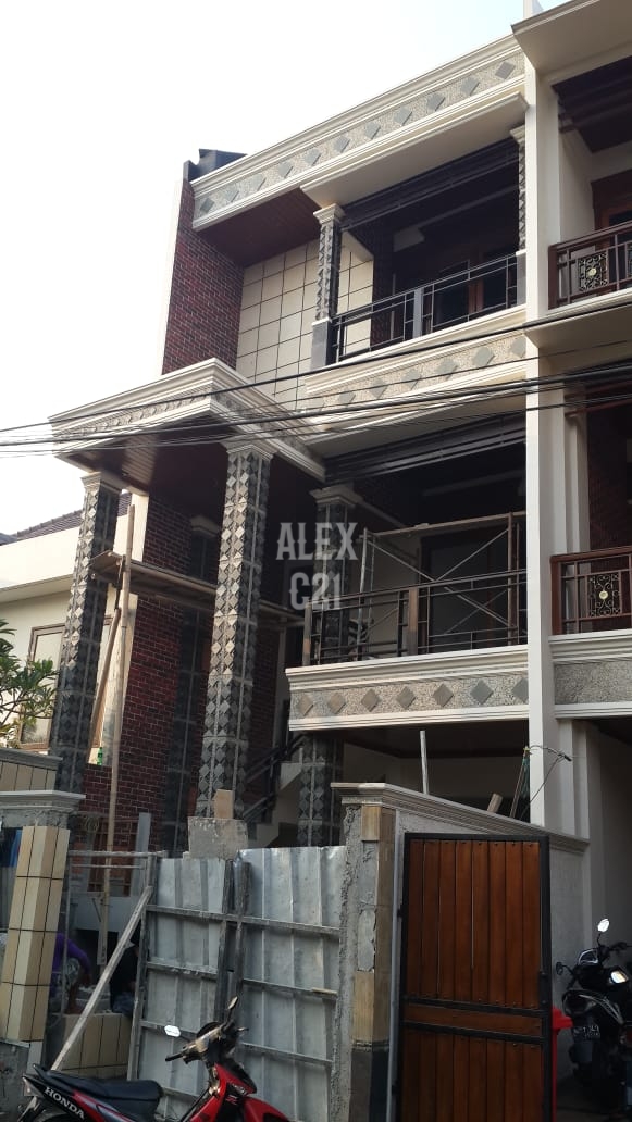 Dijual Town house Siap huni Pejaten Barat, Pasar Minggu, Jakarta