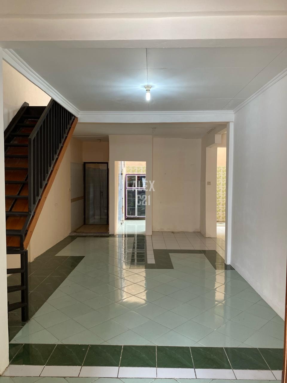 Jual rumah komplek 2 lantai  di Duren Sawit, Jakarta Timur