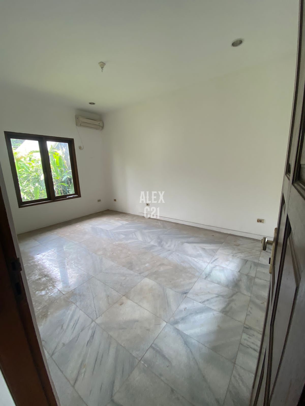 Dijual rumah bisa untuk kantor di Cipete, Cipete Utara