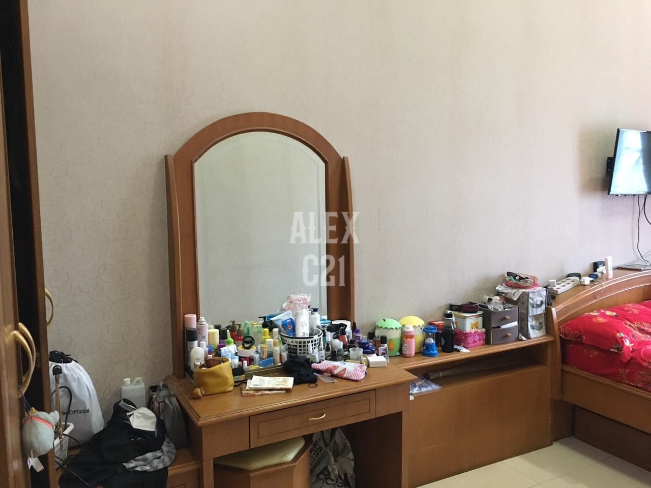 Dijual rumah di taman Palem Lestari, Cengkareng Barat, Jakarta