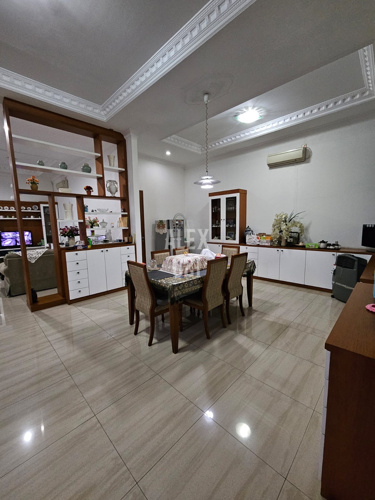 Dijual Rumah di Perumahan Bulak Duren Sawit, Jakarta Timur