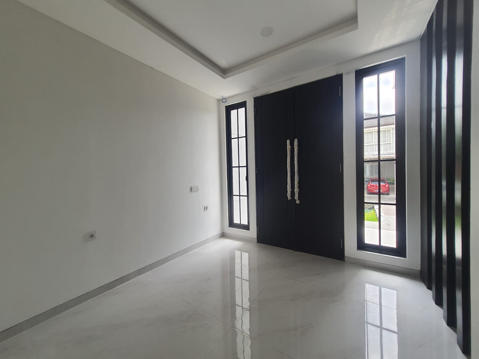 Jual Rumah Baru Mewah di CitraLand, Surabaya.