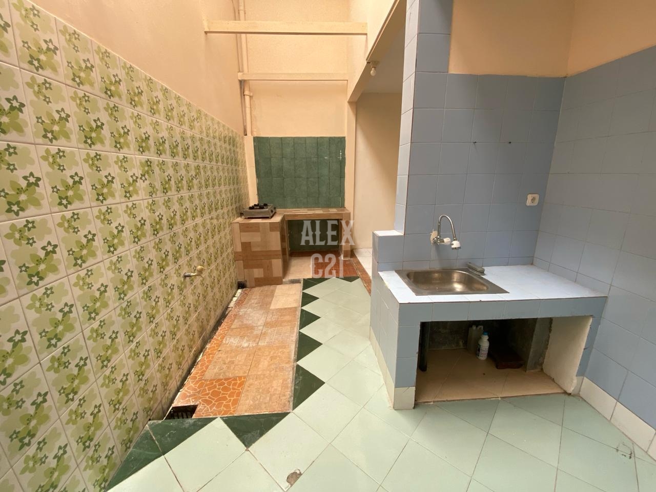 Jual rumah komplek 2 lantai  di Duren Sawit, Jakarta Timur