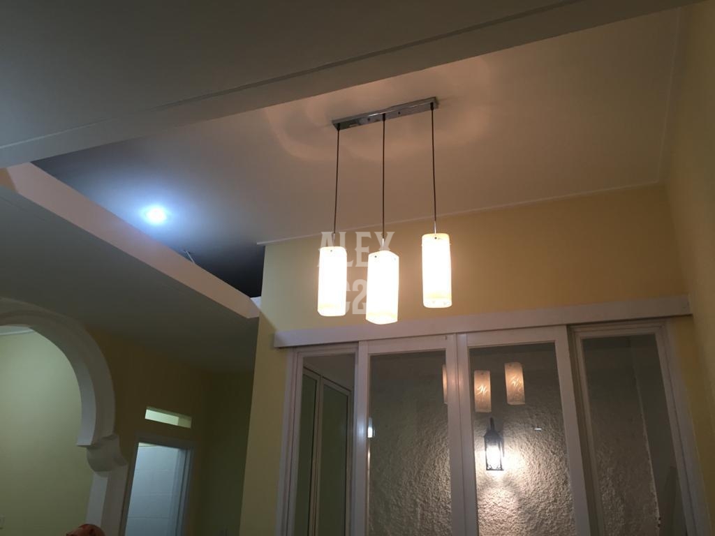 Dijual rumah hoek di Kota Harapan Indah, Bekasi Utara