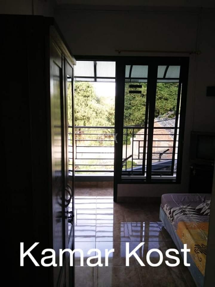 Dijual rumah di Pamulang, Benda Baru, Tangerang Selatan