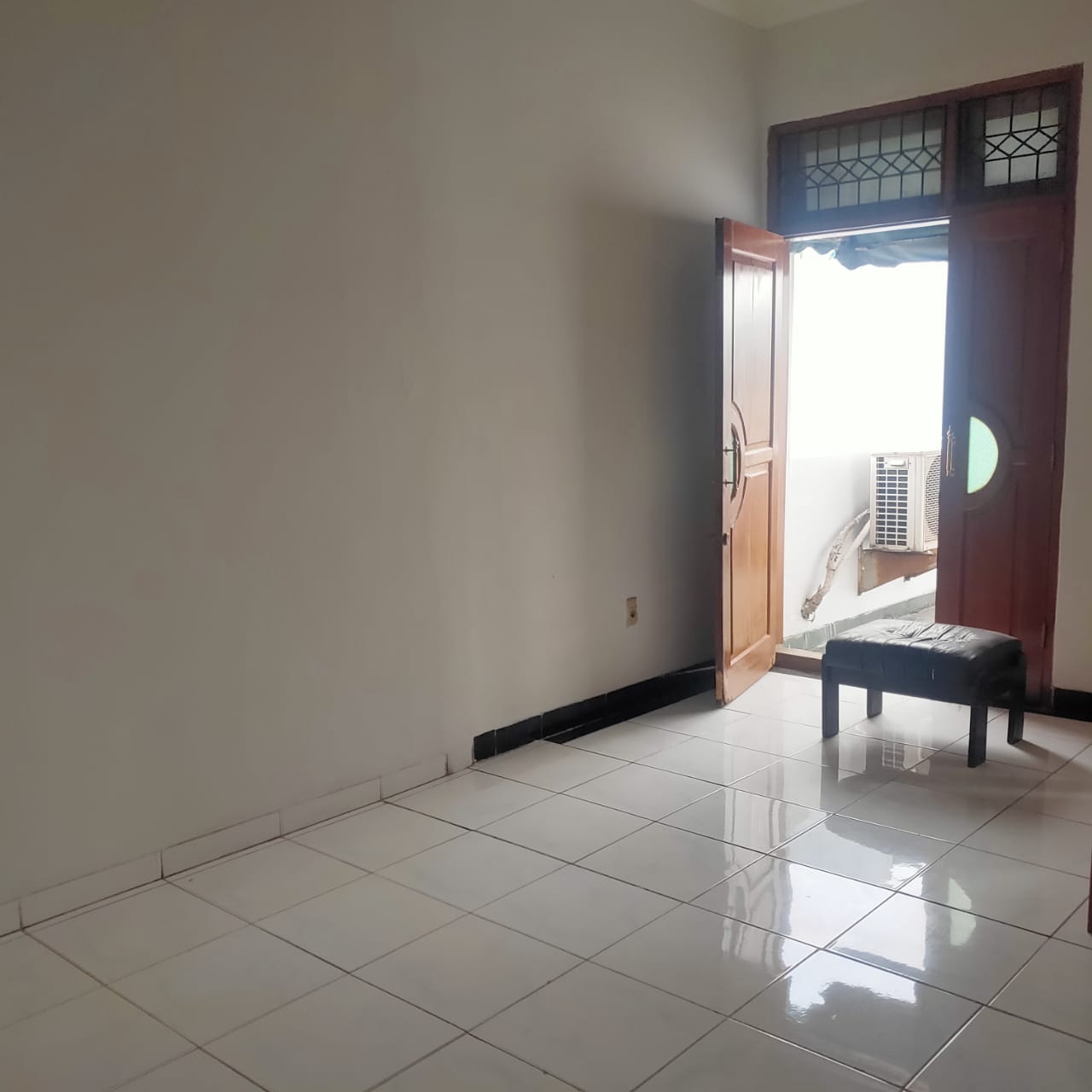 Disewakan 2 unit rumah komplek terbuka di Duren Sawit, Jakarta