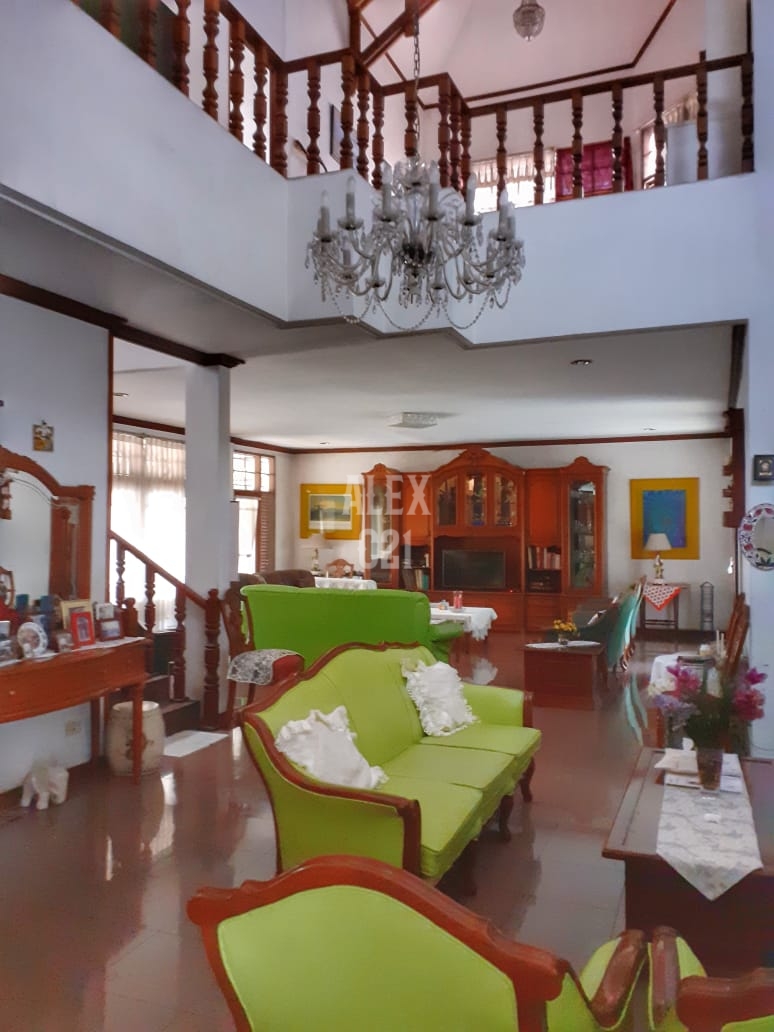 Rumah Dijual 2 Lantai siap huni di Jl. MH. Thamrin, Cikokol