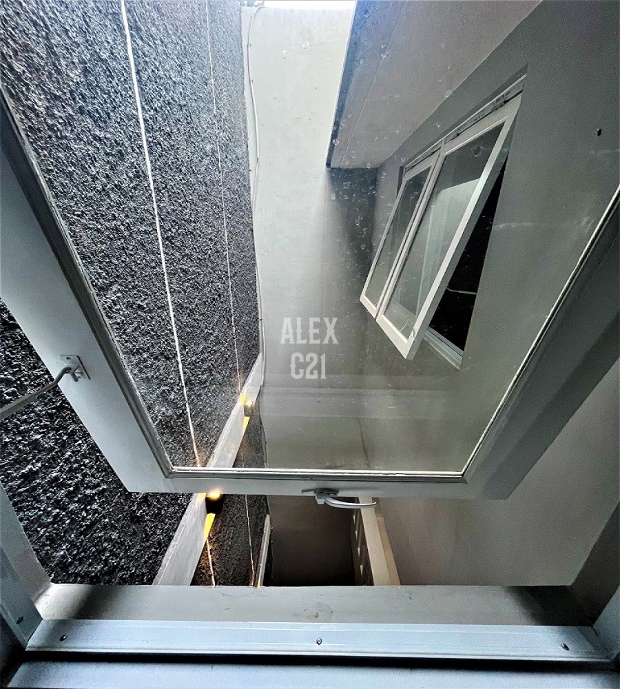 Dijual Rumah Baru 3 Lantai Design Minimalis di Pesanggrahan