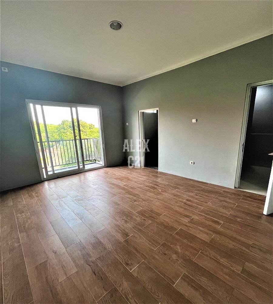 Dijual Rumah Baru 3 Lantai Design Minimalis di Pesanggrahan